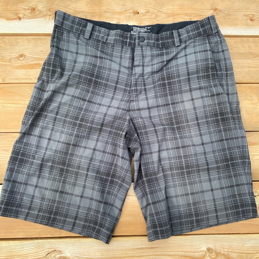 Men’s Nike Golf Shorts
